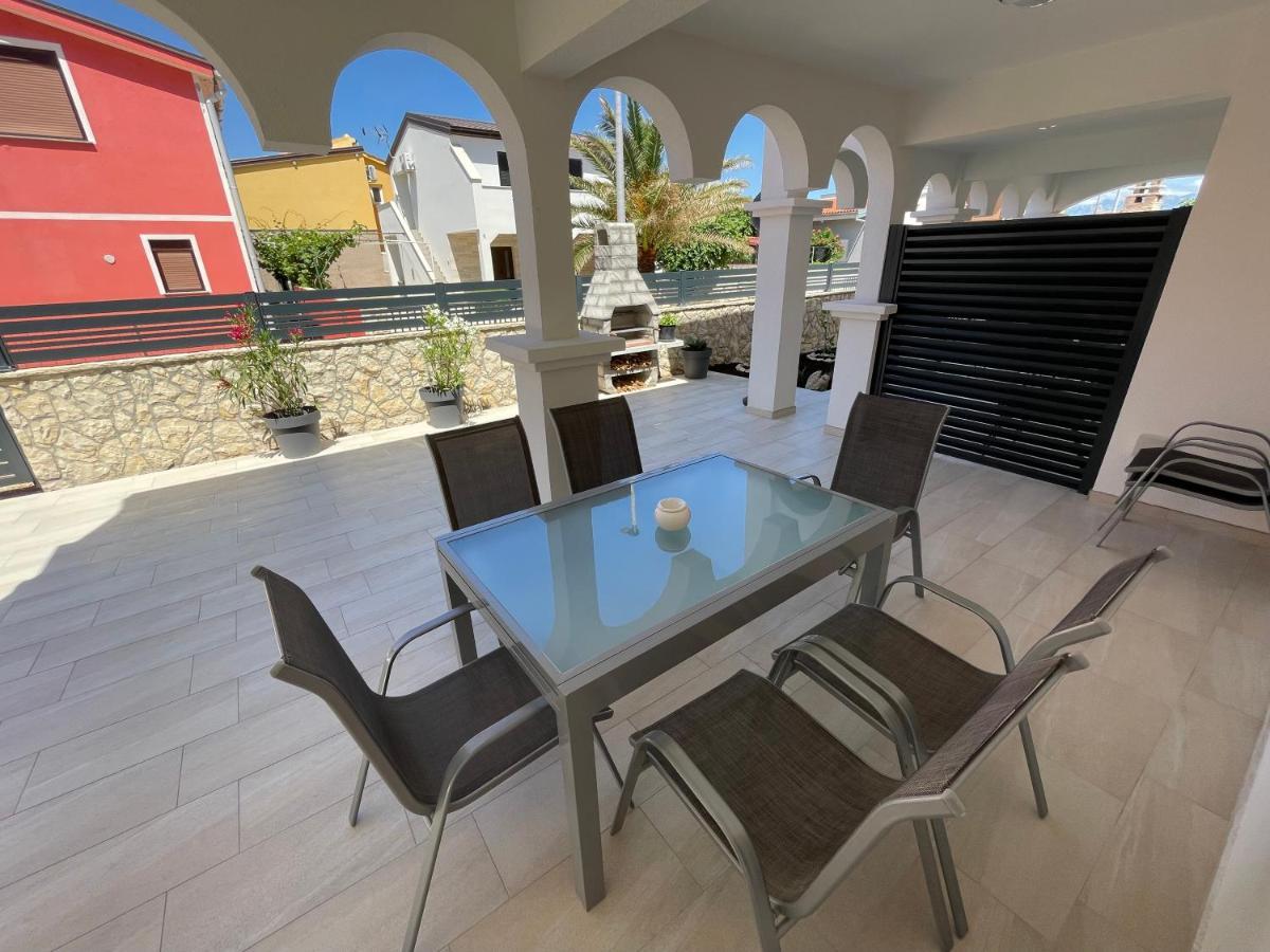 Apartmenthouse Ines Vir Dış mekan fotoğraf
