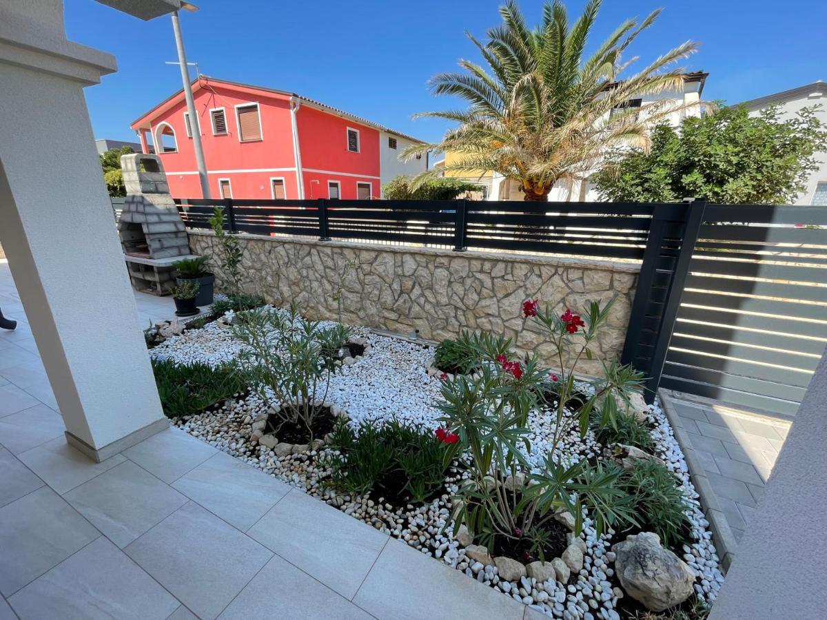 Apartmenthouse Ines Vir Dış mekan fotoğraf