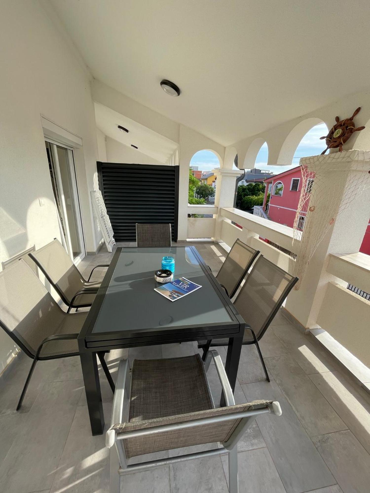 Apartmenthouse Ines Vir Dış mekan fotoğraf