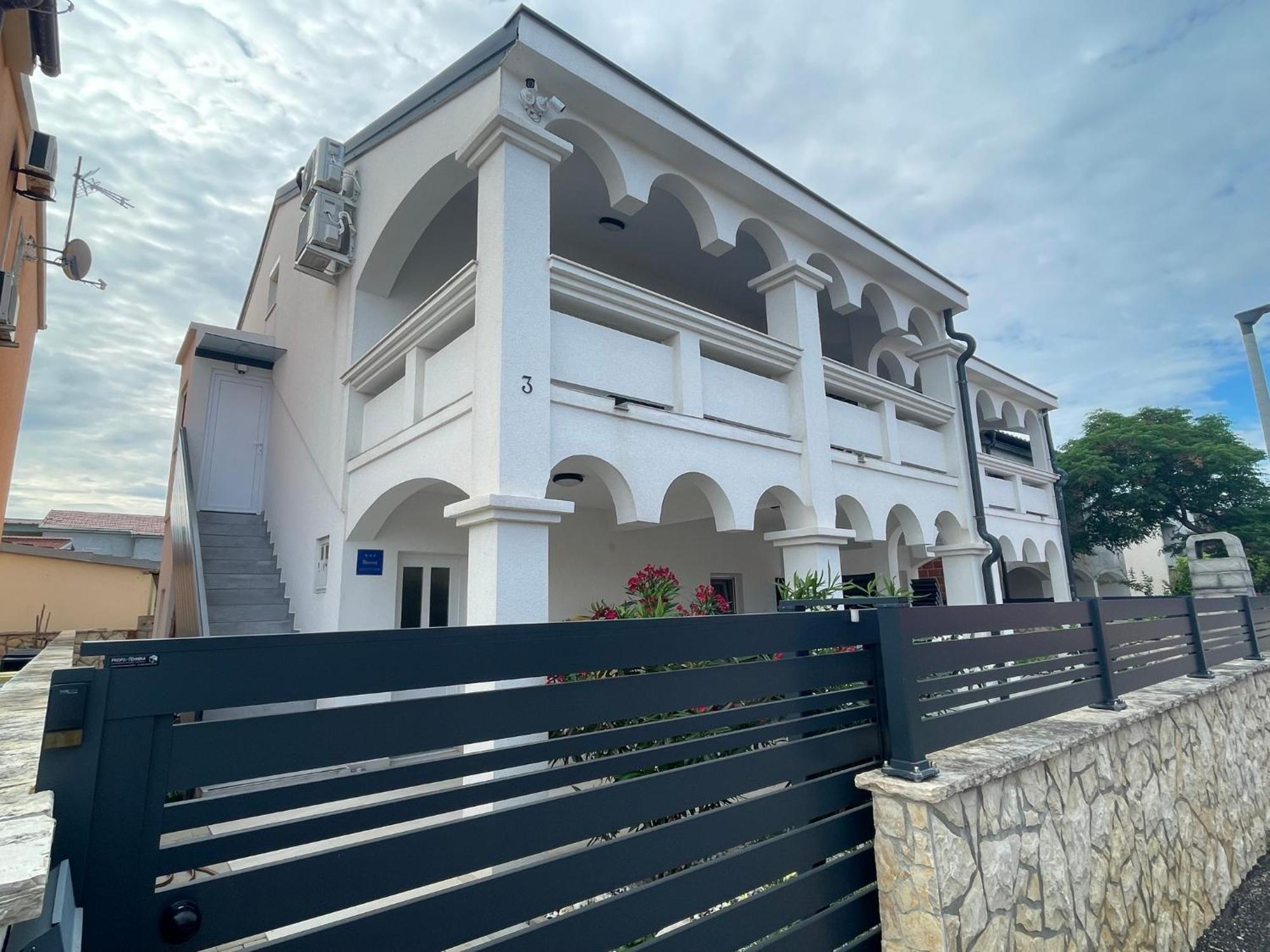 Apartmenthouse Ines Vir Dış mekan fotoğraf