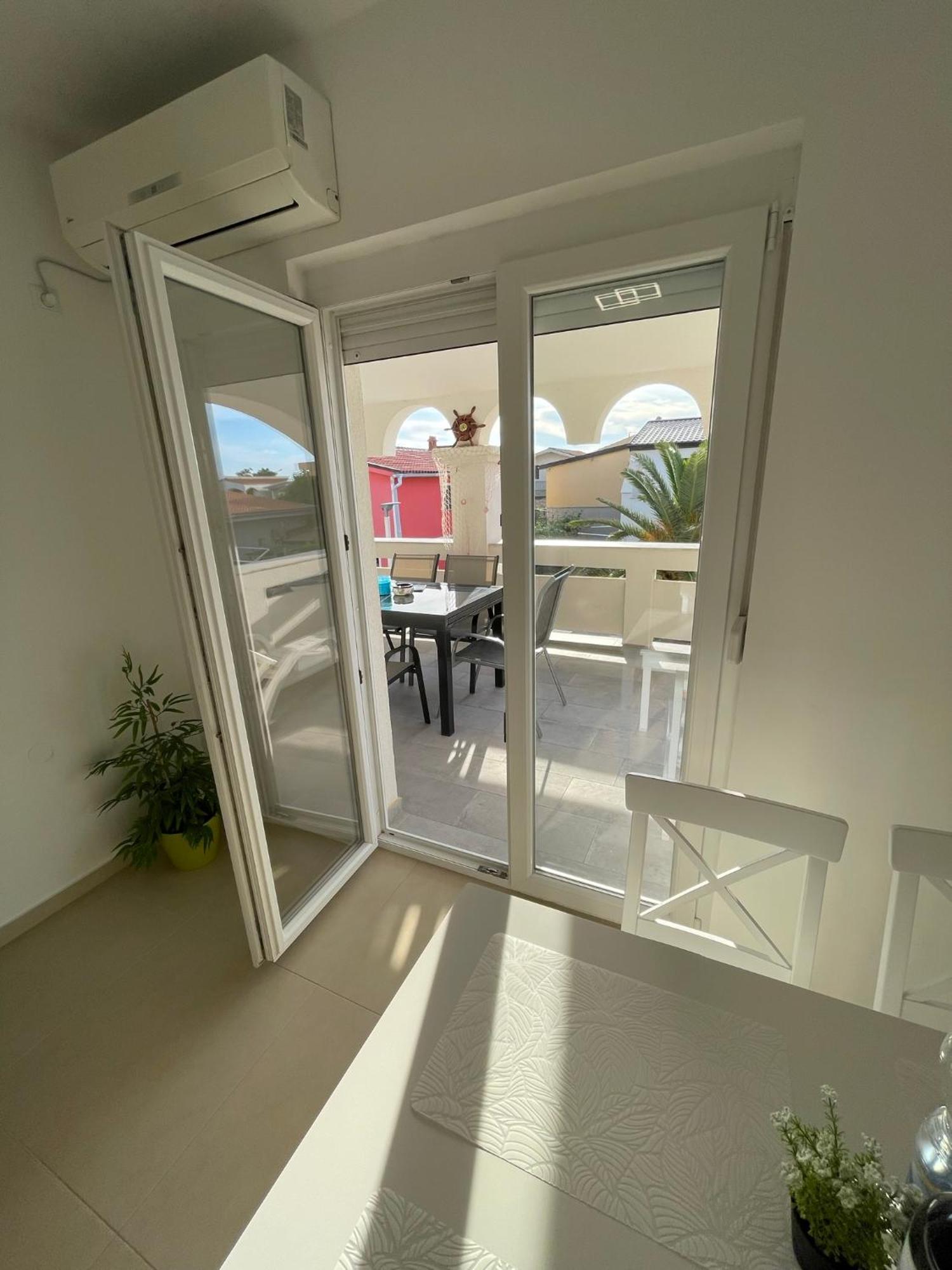 Apartmenthouse Ines Vir Dış mekan fotoğraf